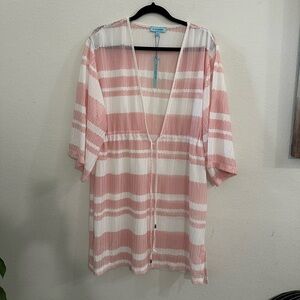 Pink and White Striped Cover-Up Sz L resort vacation beach 🏖️
